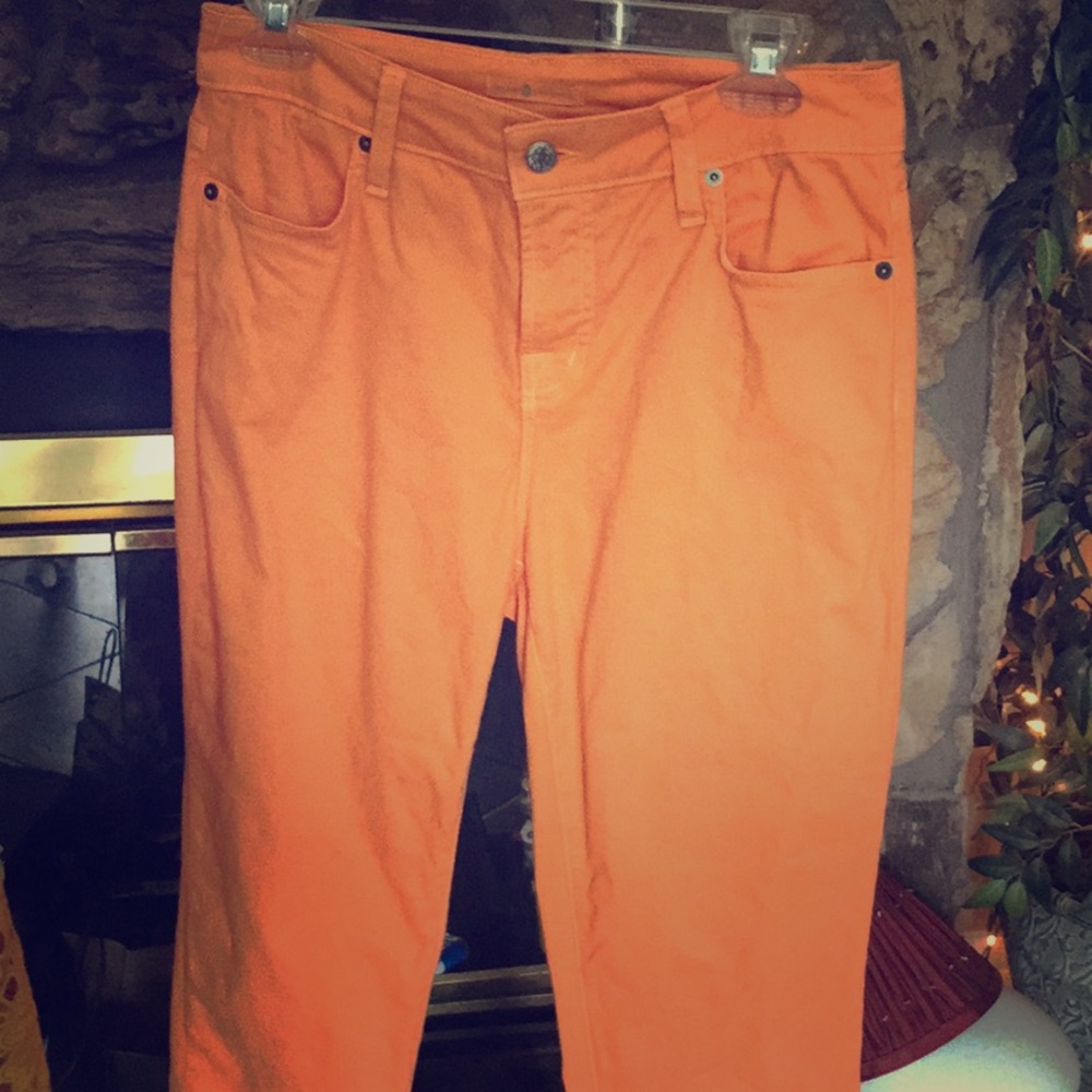Blue Essence orange jeans